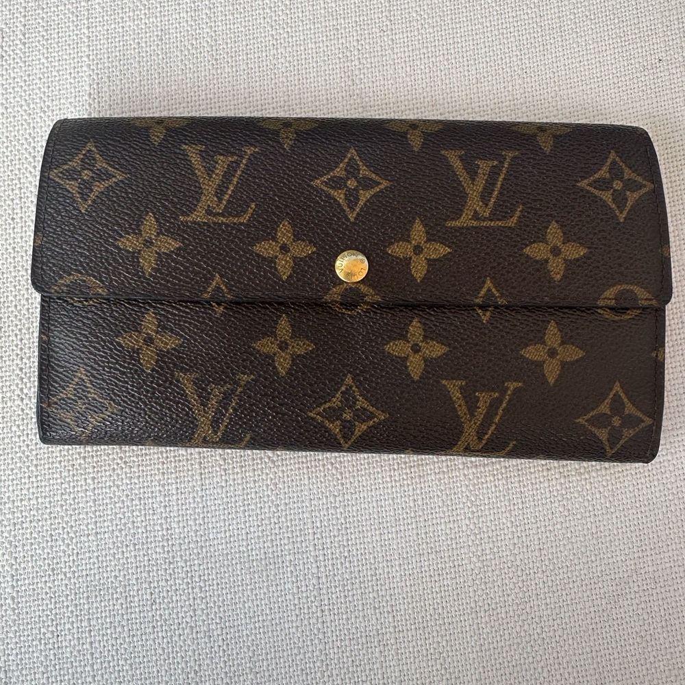 Louis Vuitton Sarah Monogram Wallet